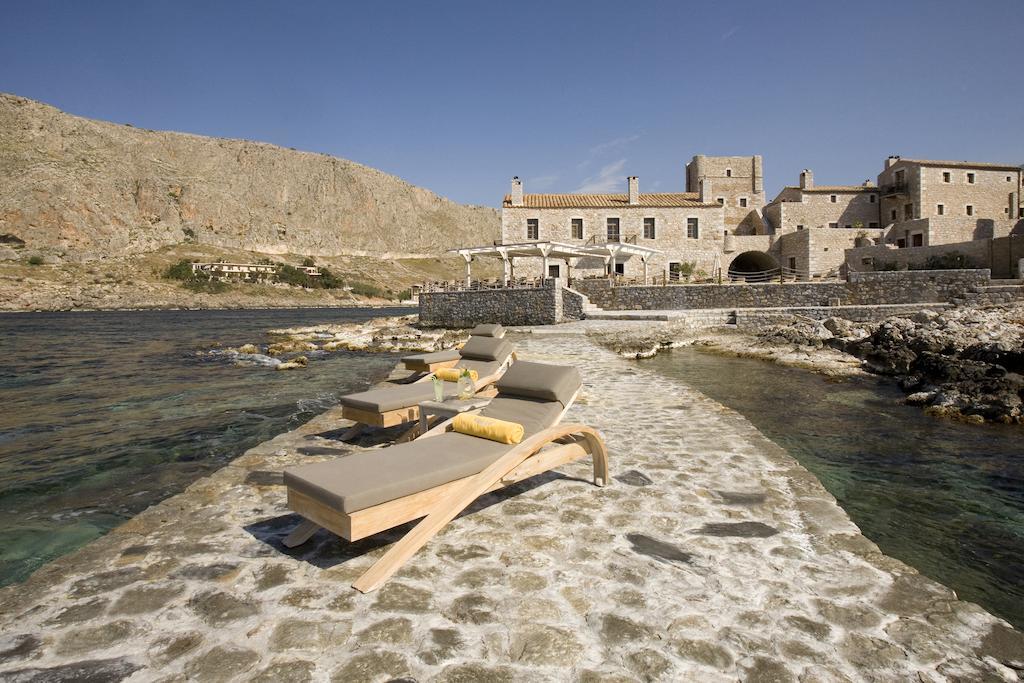 Kyrimai Hotel Yerolimin Exterior foto